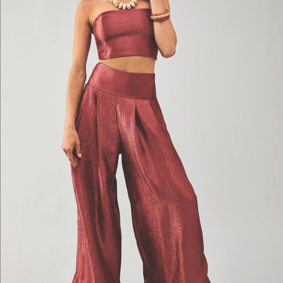 Free People Other - Free people Evelyn set NWT make me an offer!!